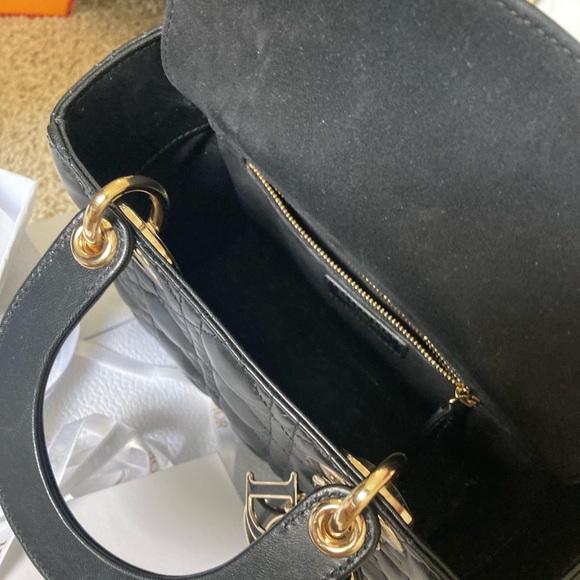 Small Lady Dior My ABCDIOR Bag in Noir with Tonal Enamel D. I. O. R. Charms - Picture 9 of 16